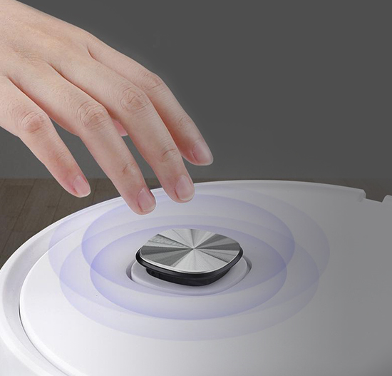 close up Robovac Pro